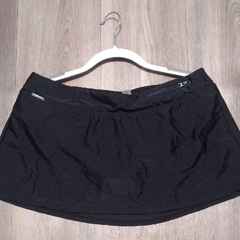 ZeroXposur Black A-Line Mini Skirt Athletic